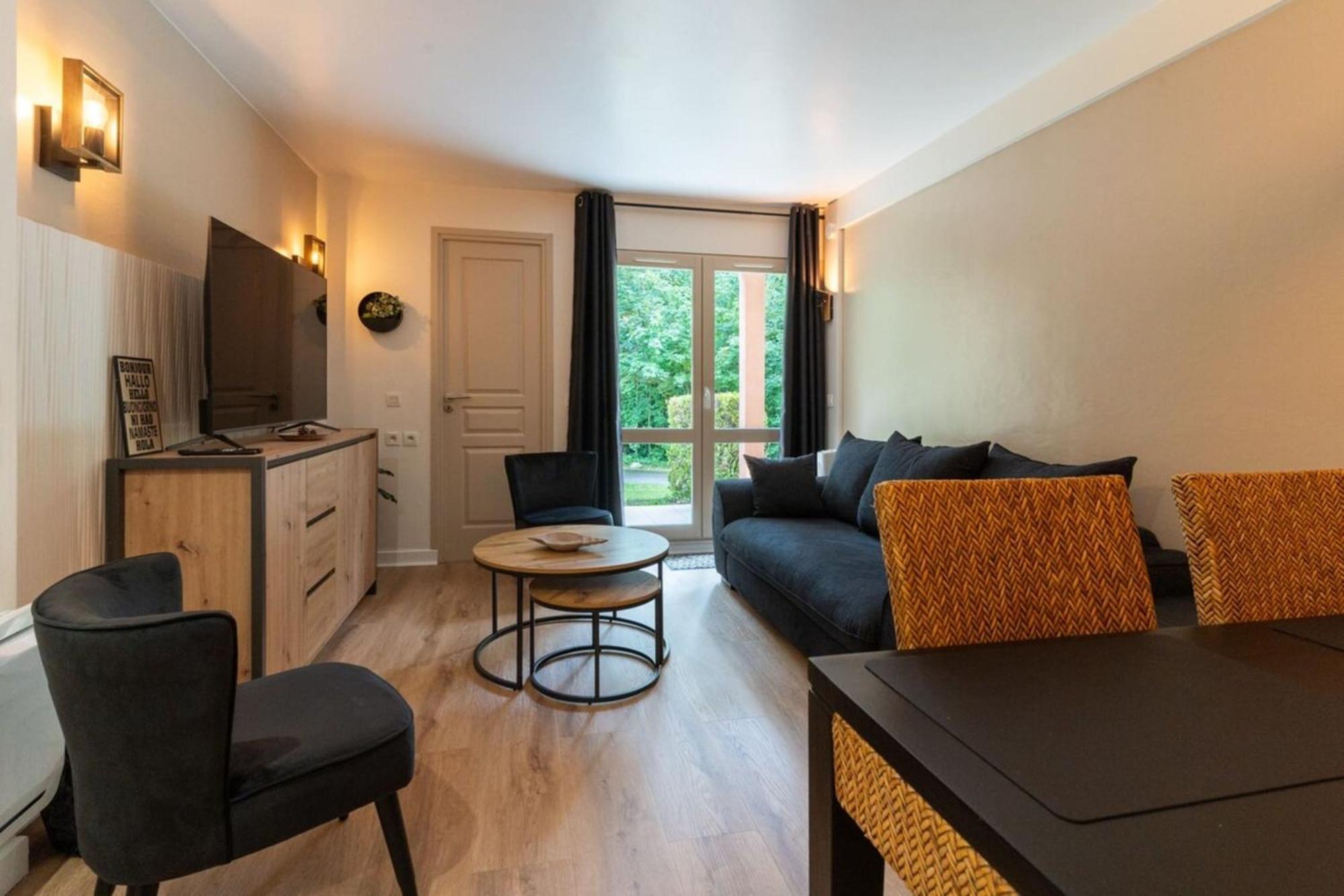 Beautiful Flat With Swimming Pool Tennis Court And Private Car Parking 09 Le Touquet Buitenkant foto